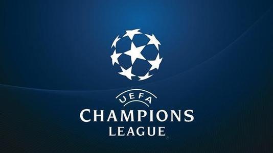 里显得格外 里显得格外